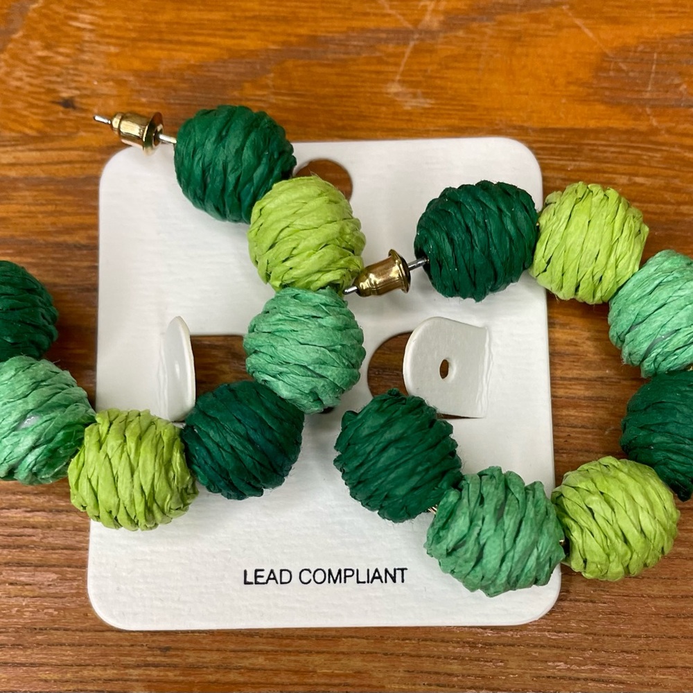 🆕 Boho Colorblock Raffia Wrapped Ball Hoop Earrings💚 - Picture 8 of 10